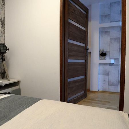Apartament Columbus Apartment Устшики Долне Екстериор снимка